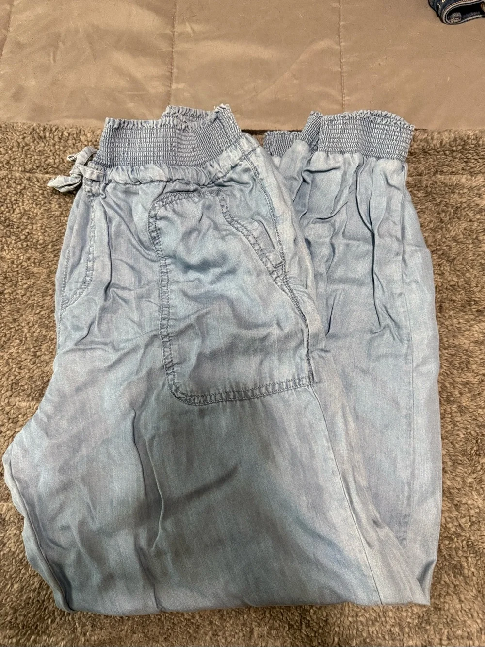 Light Chambray Elastic Waist Pocket Pants